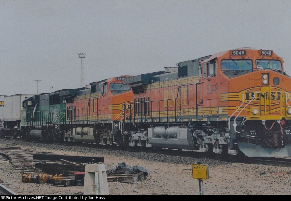 BNSF 5048 East